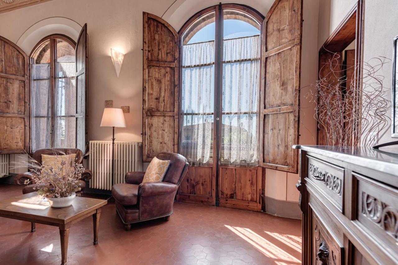Appartamenti Villa Mascagni Волтера Екстериор снимка