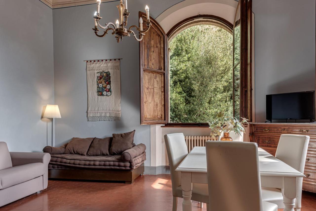 Appartamenti Villa Mascagni Волтера Екстериор снимка