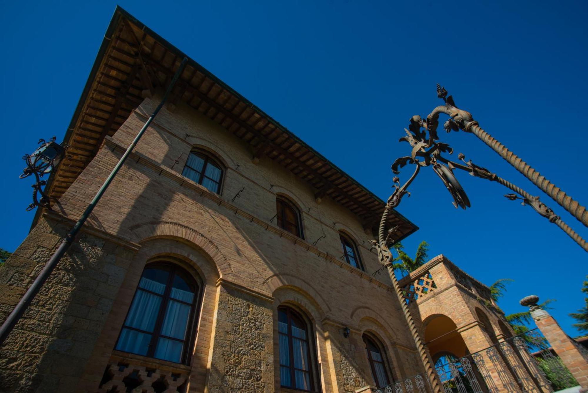 Appartamenti Villa Mascagni Волтера Екстериор снимка
